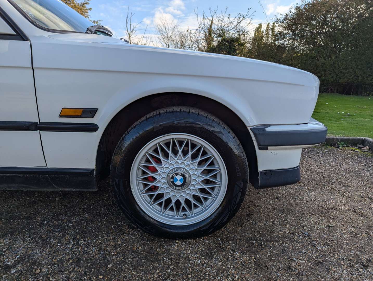 <p>1990 BMW E30 325I CABRIOLET AUTO</p>