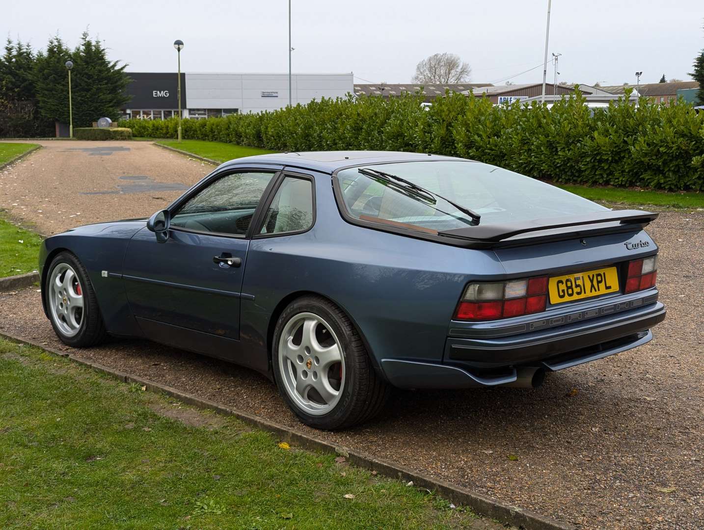 <p>1990 PORSCHE 944 TURBO</p>