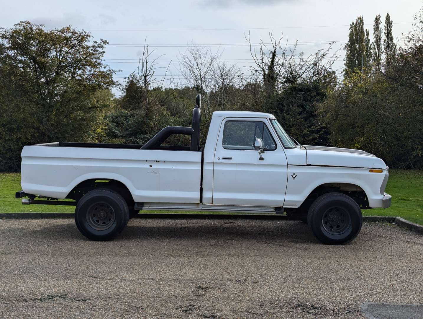 <p>1973 FORD F250 PICK-UP</p>