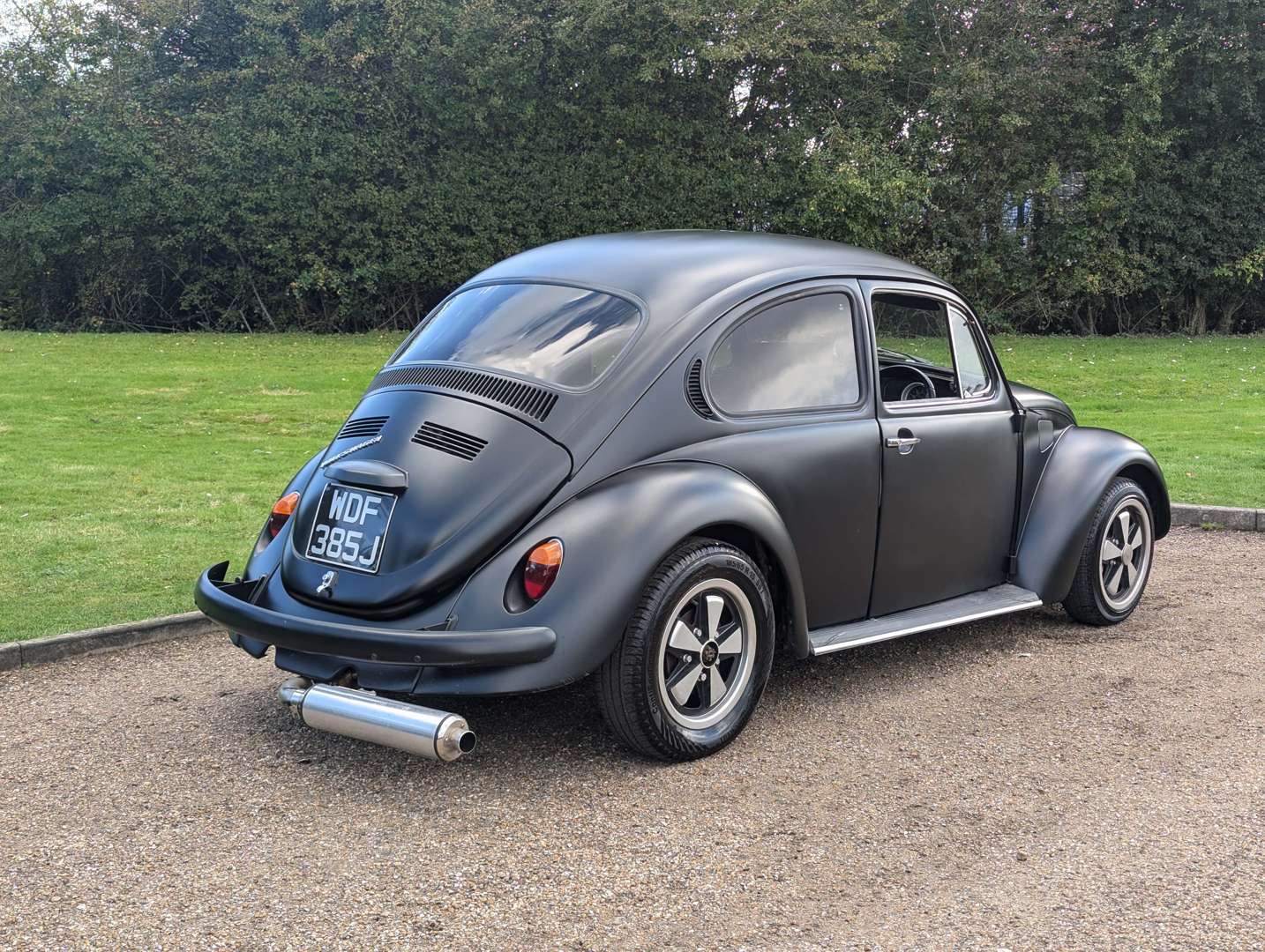 <p>1971 VW BEETLE</p>