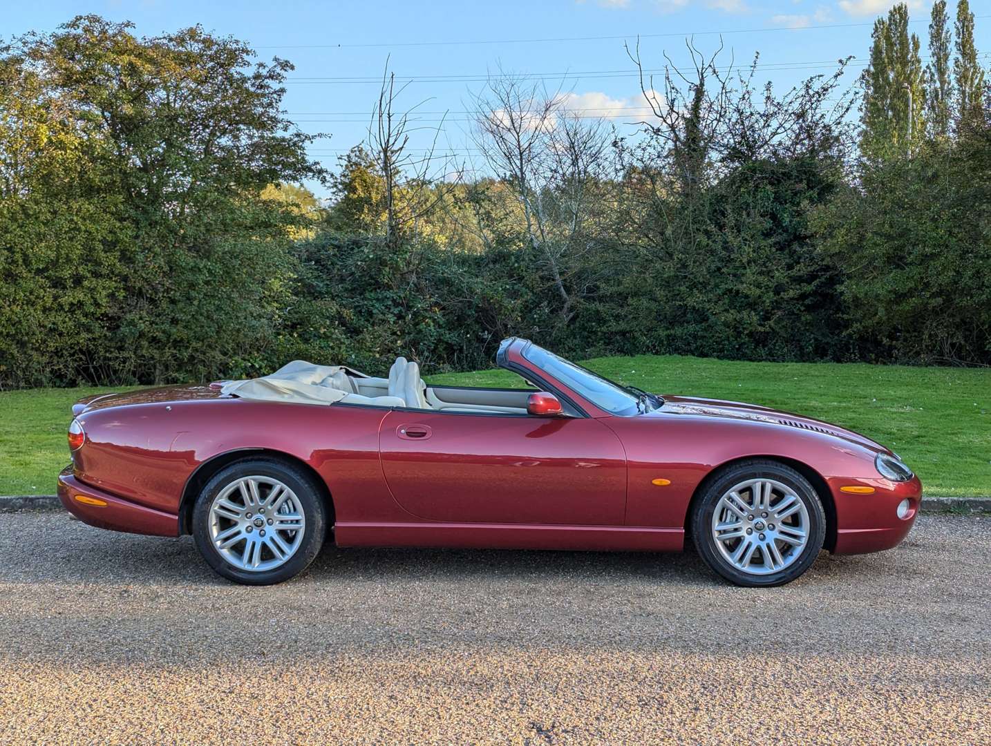 <p>2005 JAGUAR XKR 4.2 CONVERTIBLE</p>