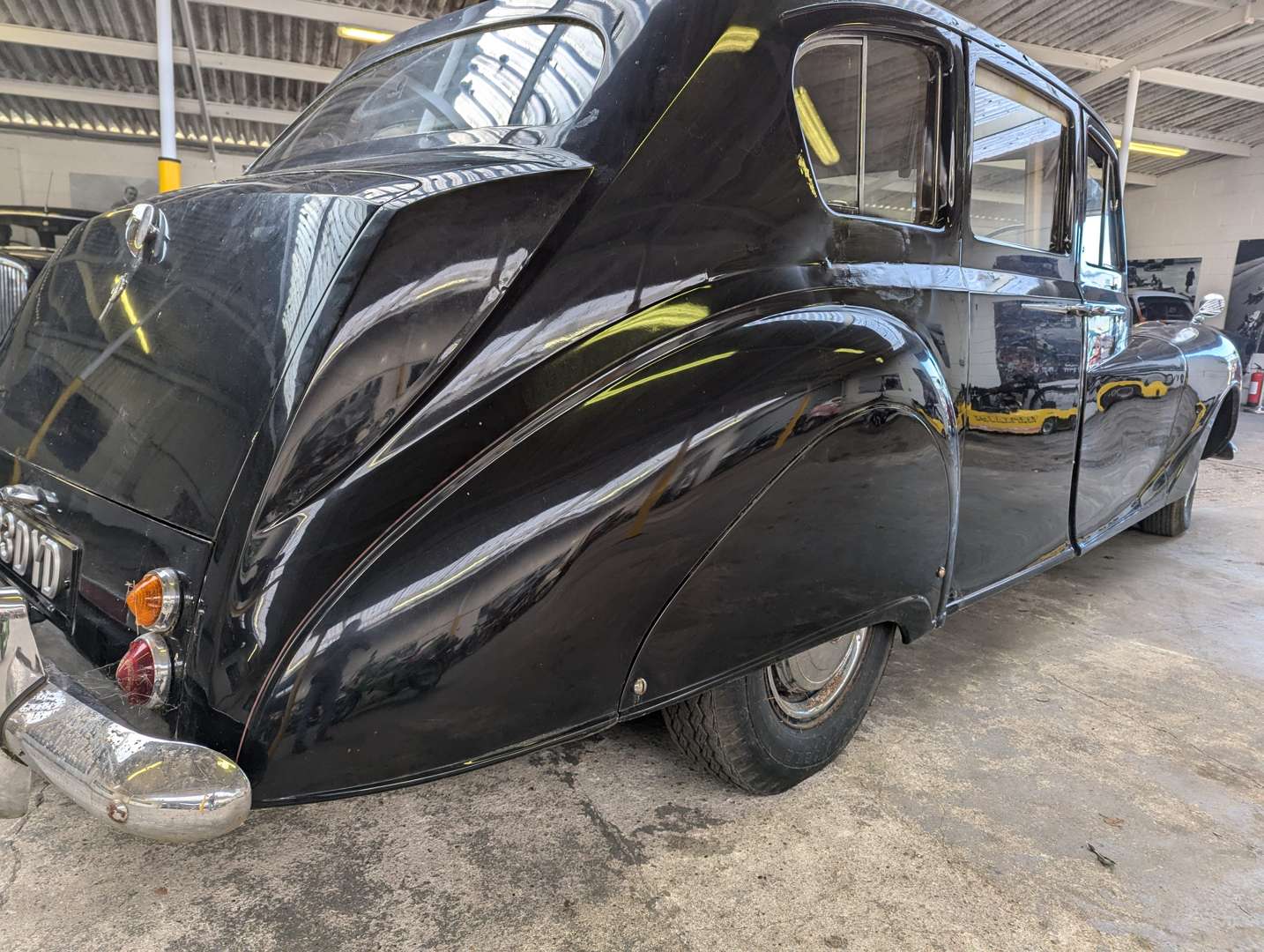 <p>1956 AUSTIN PRINCESS A135 LIMOUSINE</p>