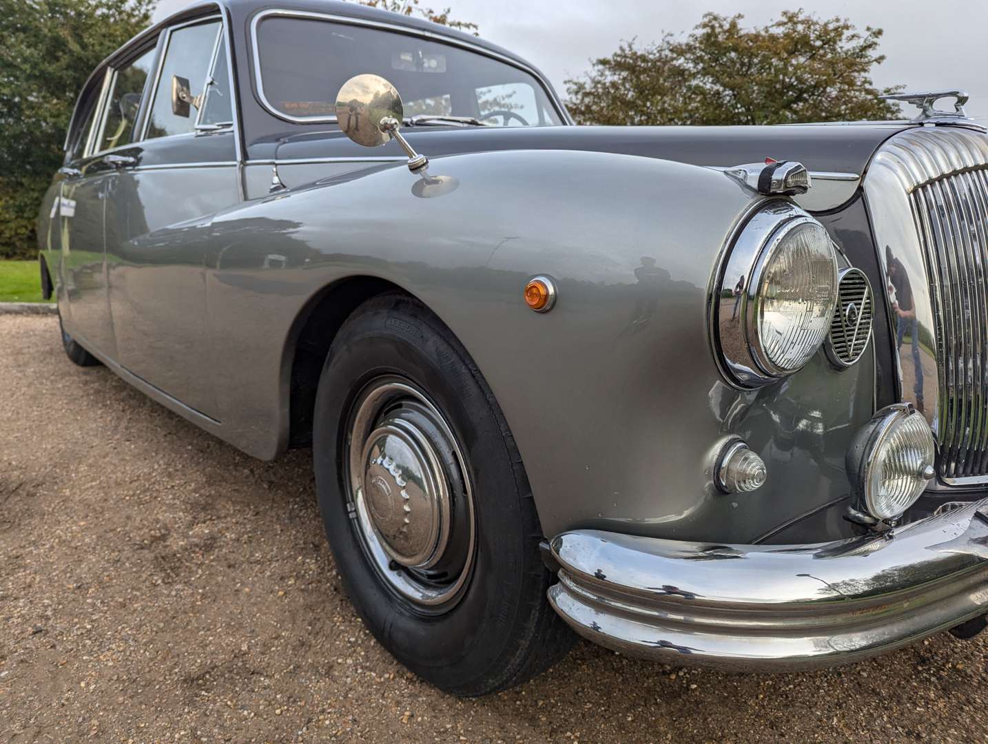 <p>1962 DAIMLER MAJESTIC MAJOR LIMOUSINE LHD</p>