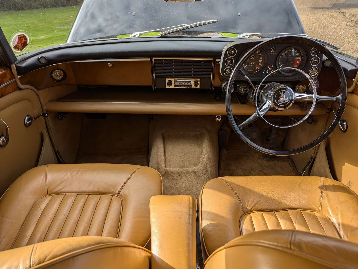 <p>1966 ROVER P5 3 LITRE COUPE</p>