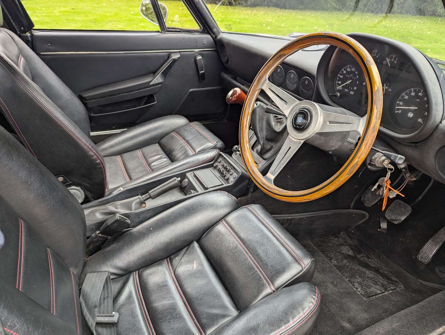 <p>1987 ALFA ROMEO 2000 SPIDER</p>