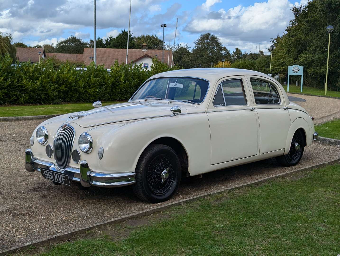 <p>1958 JAGUAR 3.4 MKI</p>