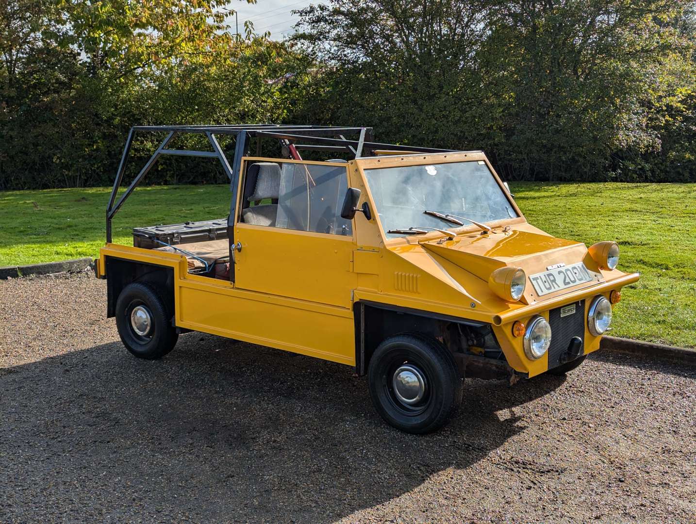 <p>1973 AUSTIN MINI SCAMP MKI</p>