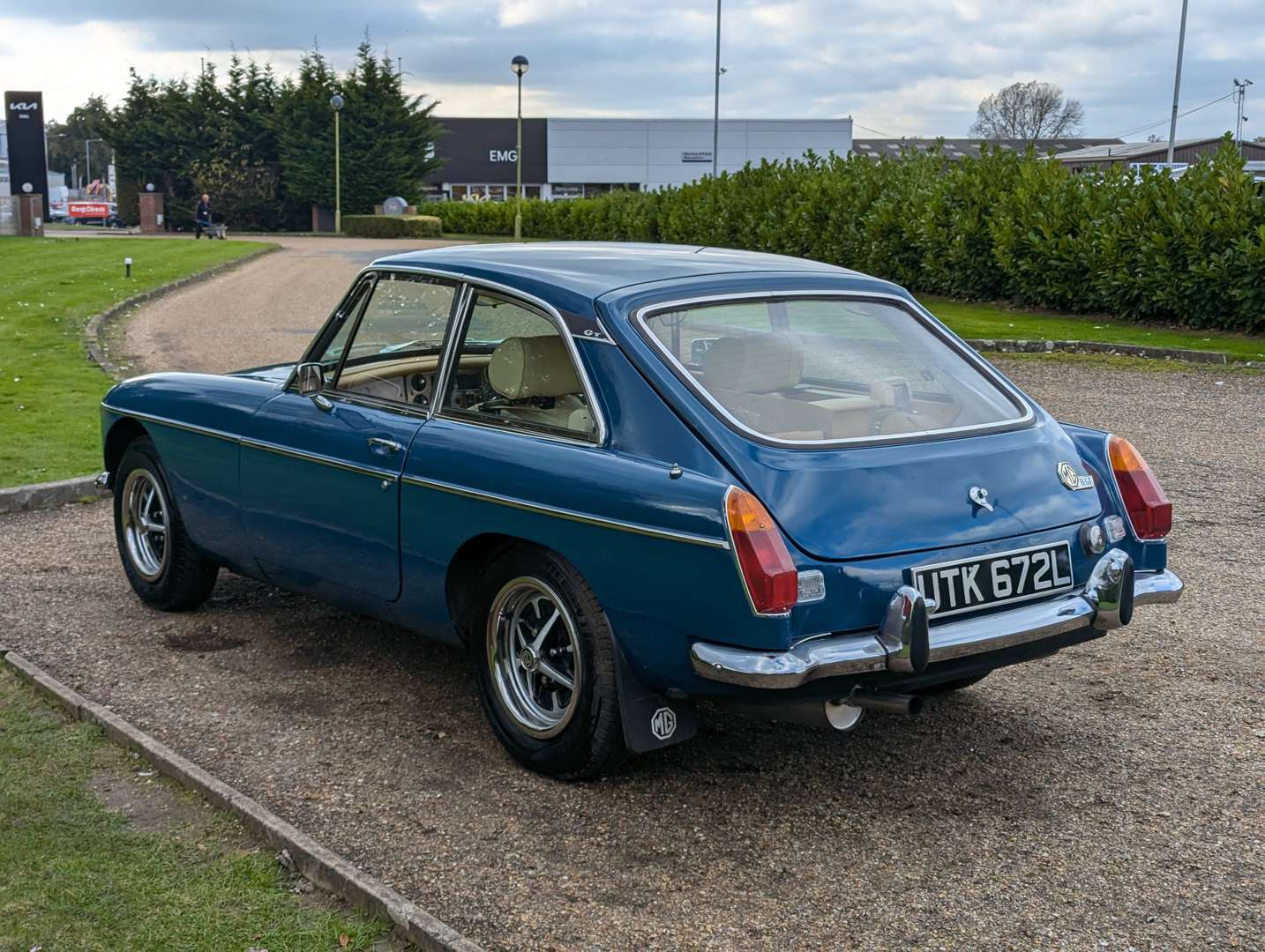 <p>1973 MG B GT</p>