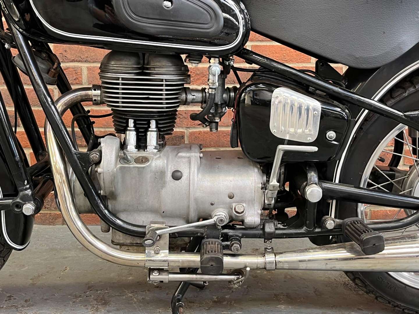 <p>1957 BMW R26</p>