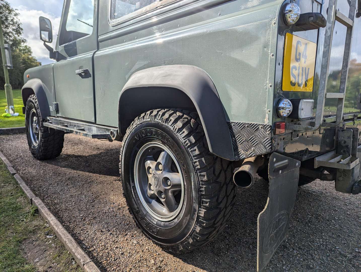 <p>1998 LAND ROVER 90 DEFENDER TDI</p>