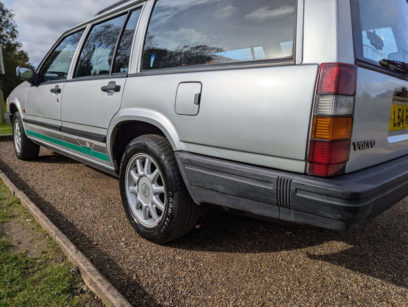 <p>1993 VOLVO 940 HIGHLANDER ESTATE</p>