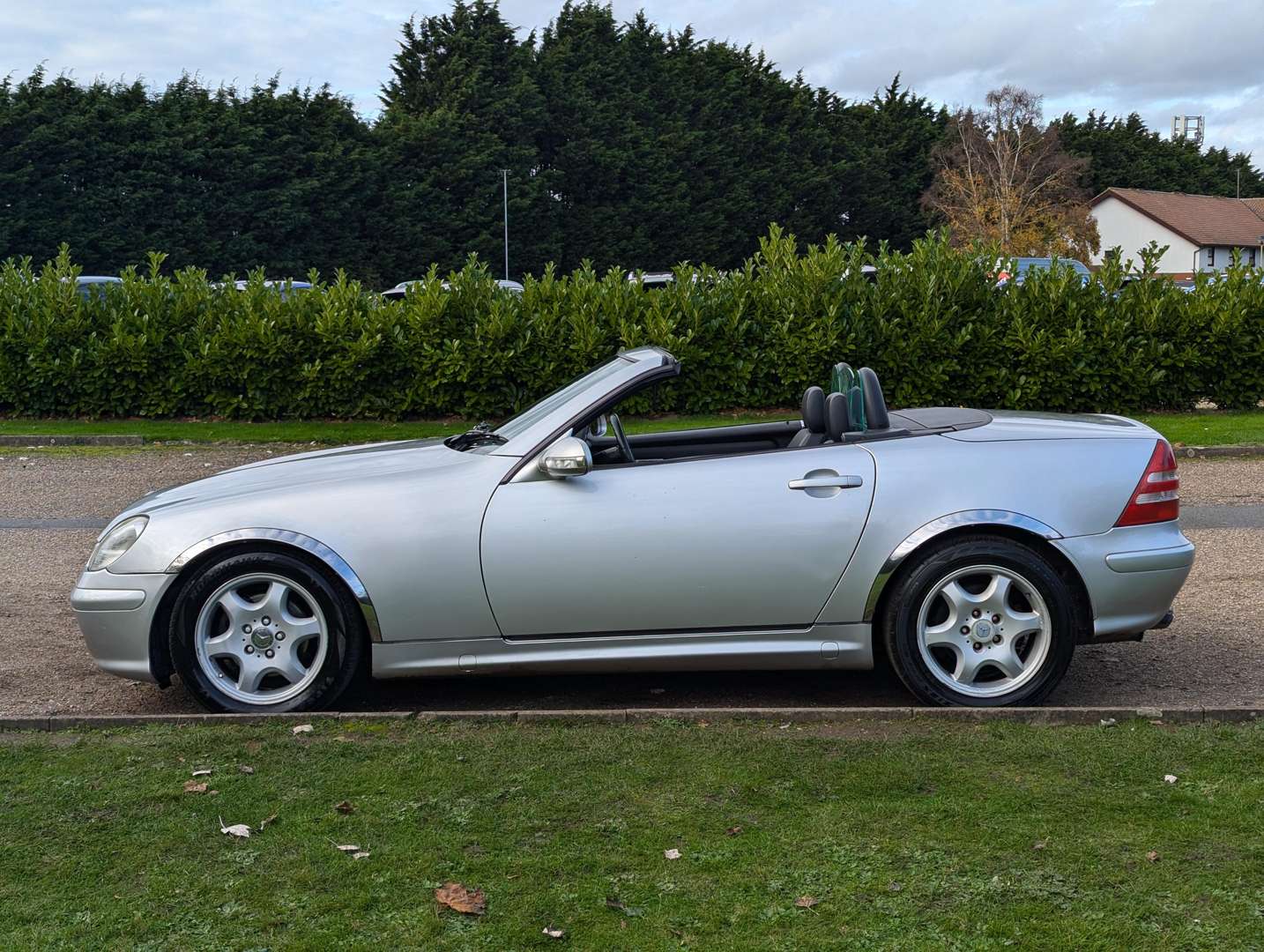 <p>2002 MERCEDES SLK 230 KOMPRESSOR AUTO</p>