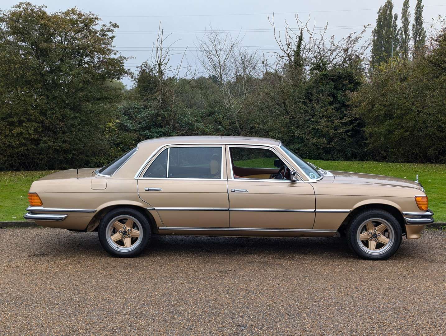 <p>1980 MERCEDES 450 SEL 6.9 AUTO</p>