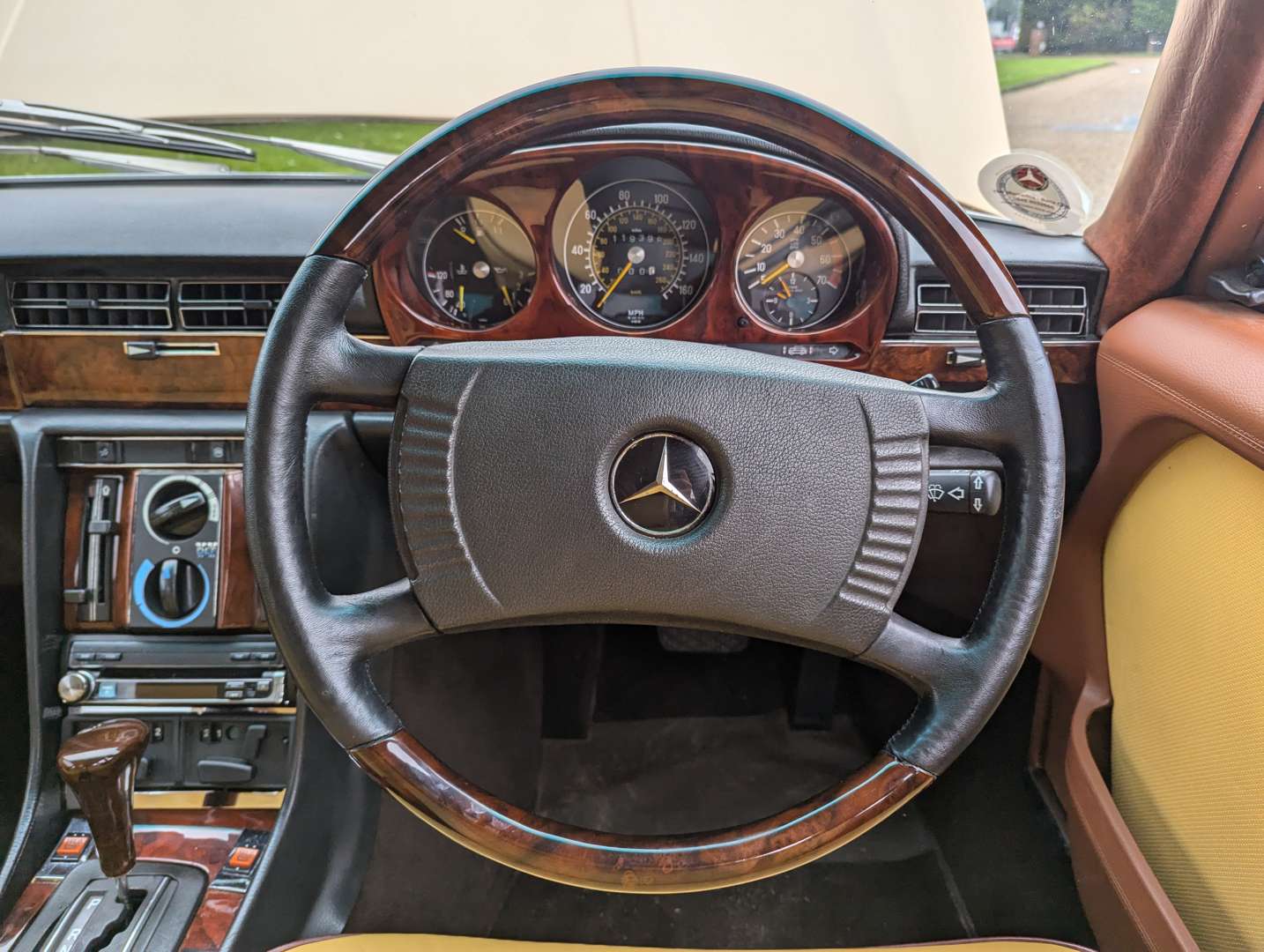 <p>1980 MERCEDES 450 SEL 6.9 AUTO</p>