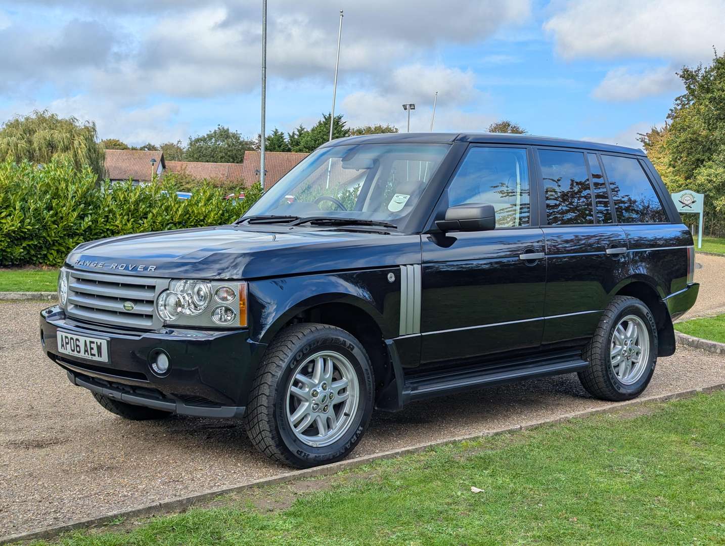 <p>2006 RANGE ROVER TD6 SE 3,780 MILES</p>