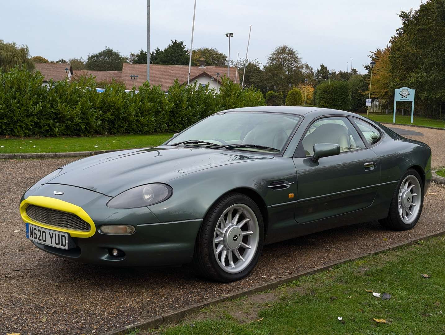 <p>1995 ASTON MARTIN DB7 COUPE</p>