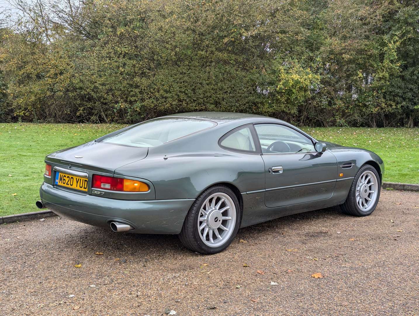 <p>1995 ASTON MARTIN DB7 COUPE</p>