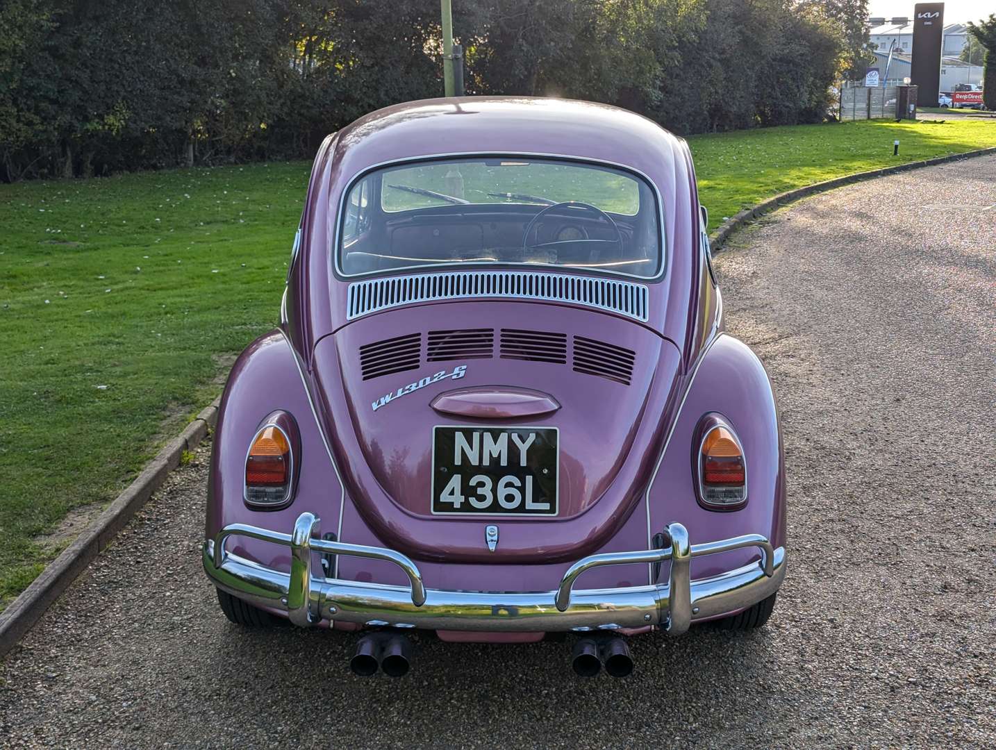 <p>1972 VW BEETLE</p>