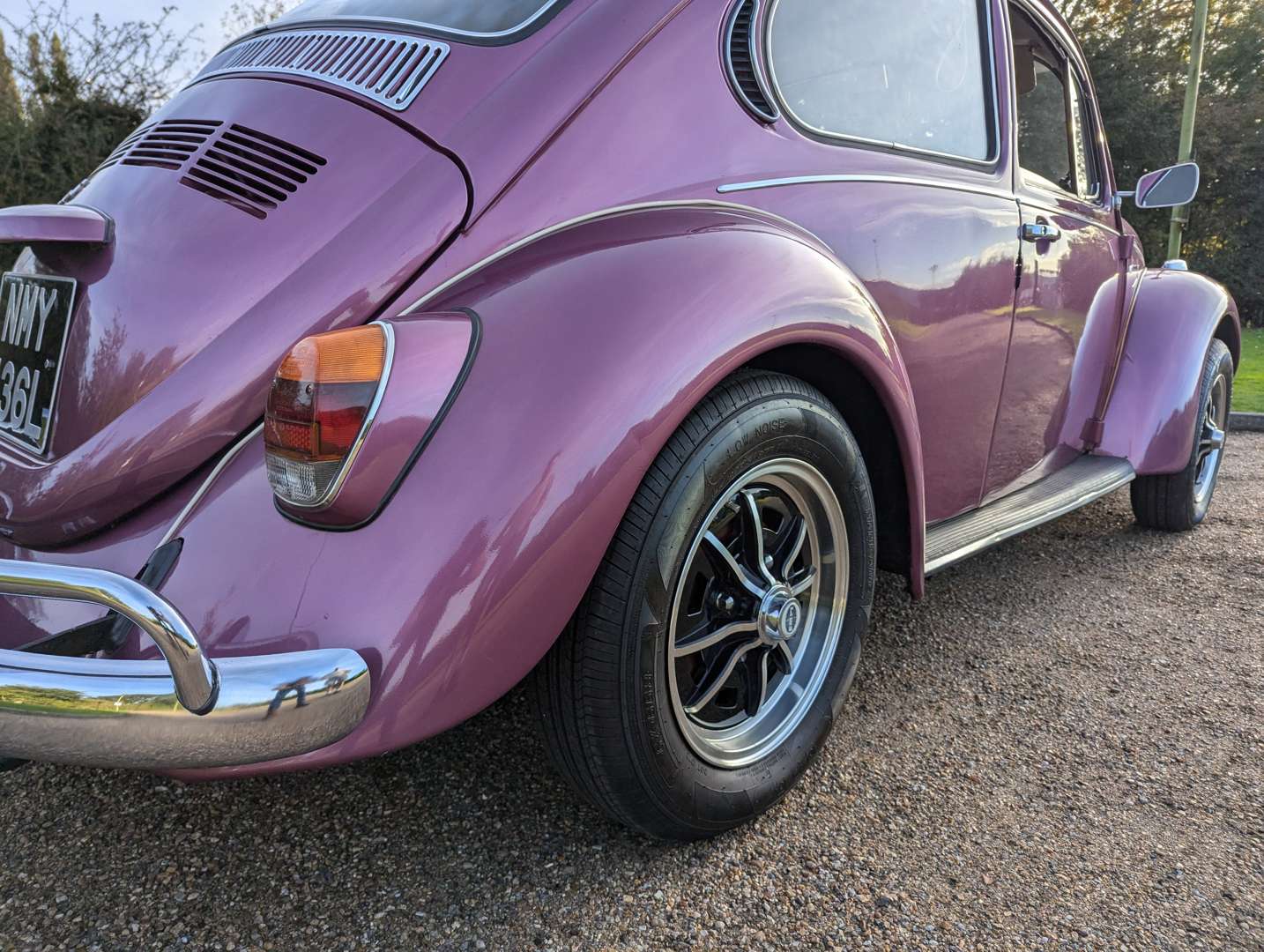 <p>1972 VW BEETLE</p>