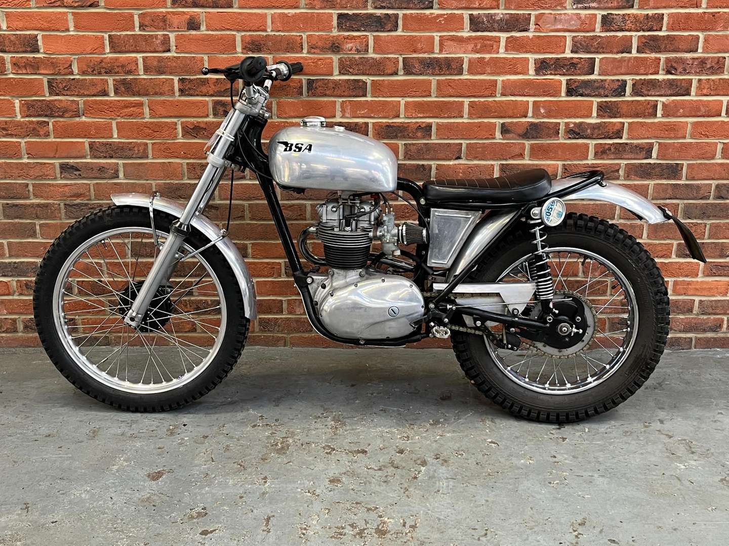 <p>1959 BSA C15 TRIALS</p>