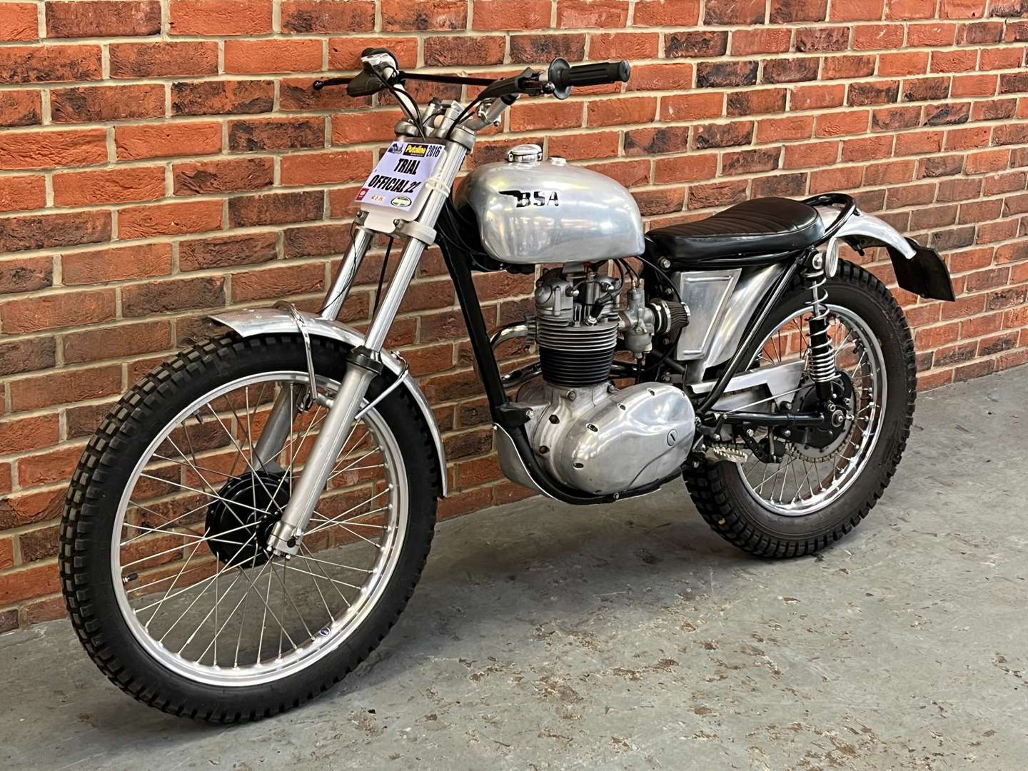 <p>1959 BSA C15 TRIALS</p>