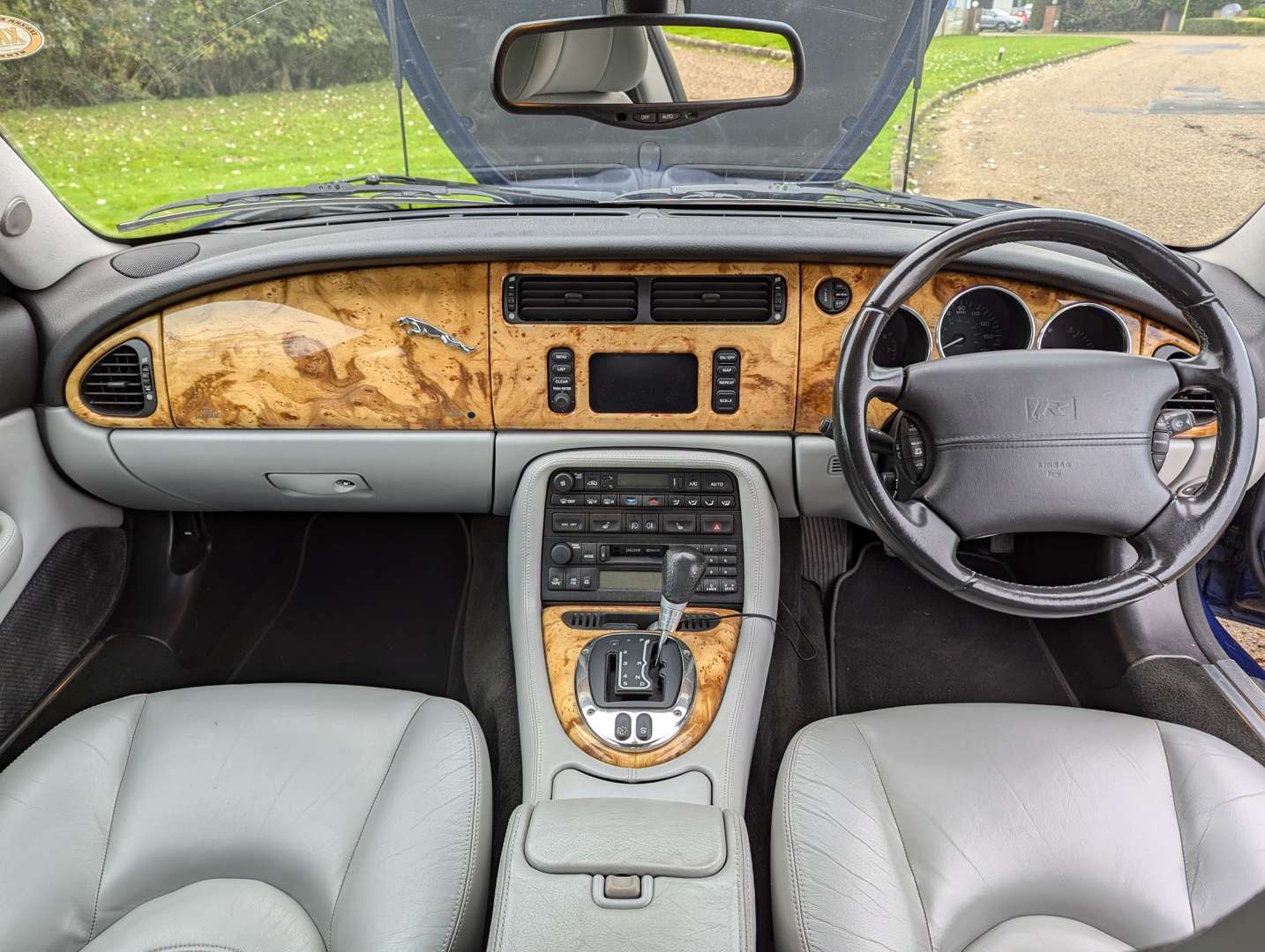 <p>2004 JAGUAR XK8 4.2 COUPE AUTO</p>