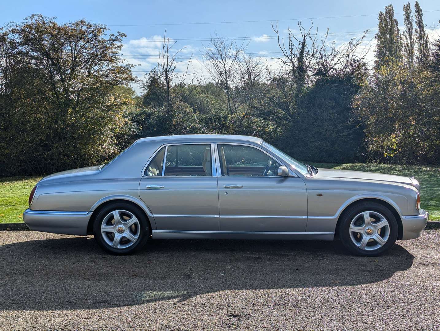 <p>1999 BENTLEY ARNAGE</p>