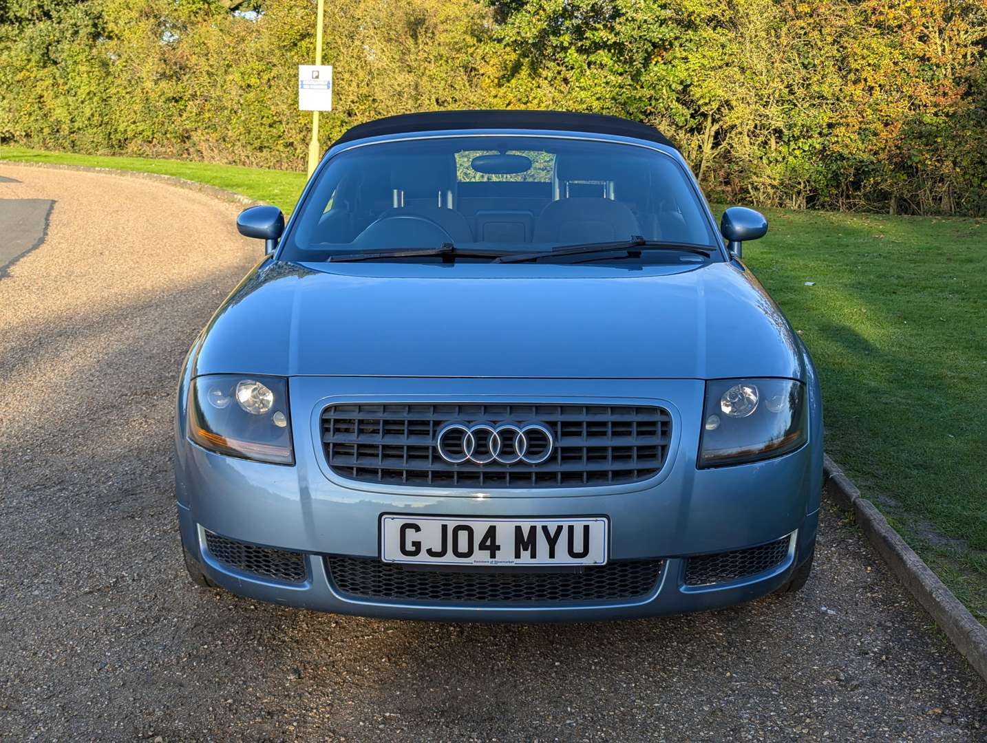 <p>2004 AUDI TT 1.8 ROADSTER (150 BHP)</p>