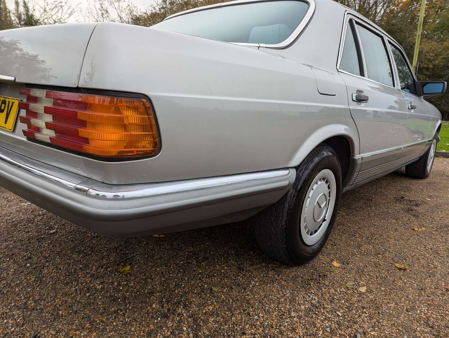 <p>1984 MERCEDES 500 SEL AUTO</p>