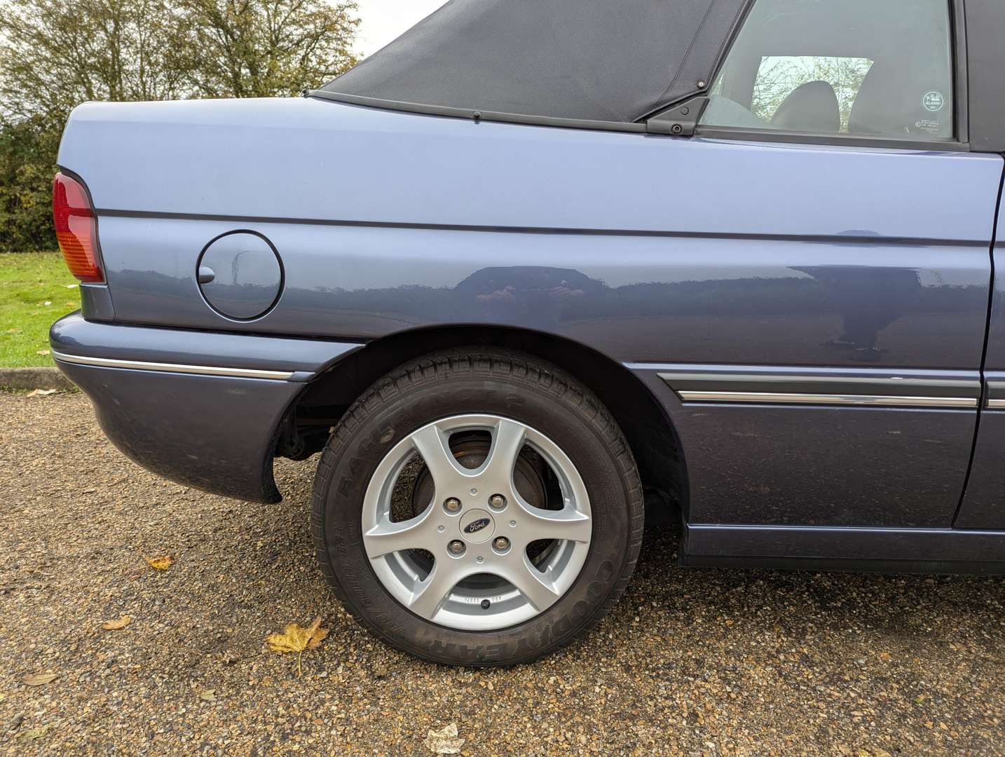 <p>1994 FORD ESCORT MISTRAL CONVERTIBLE ONE OWNER</p>