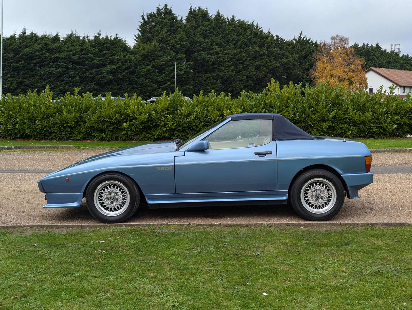 <p>1988 TVR 350I</p>