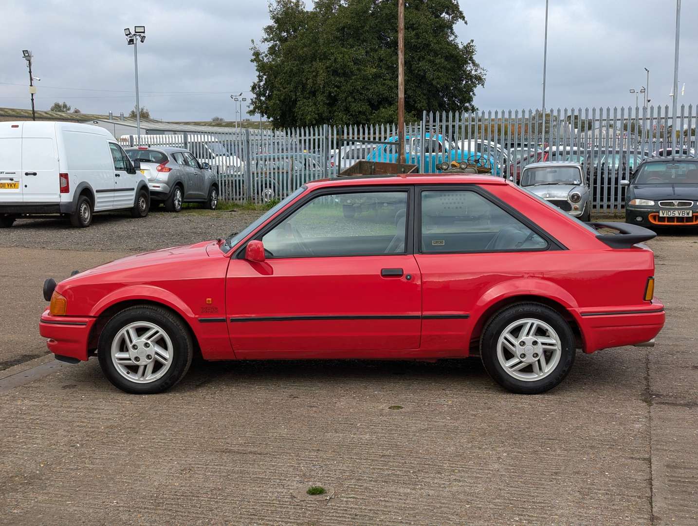 <p>1989 FORD ESCORT XR3I</p>