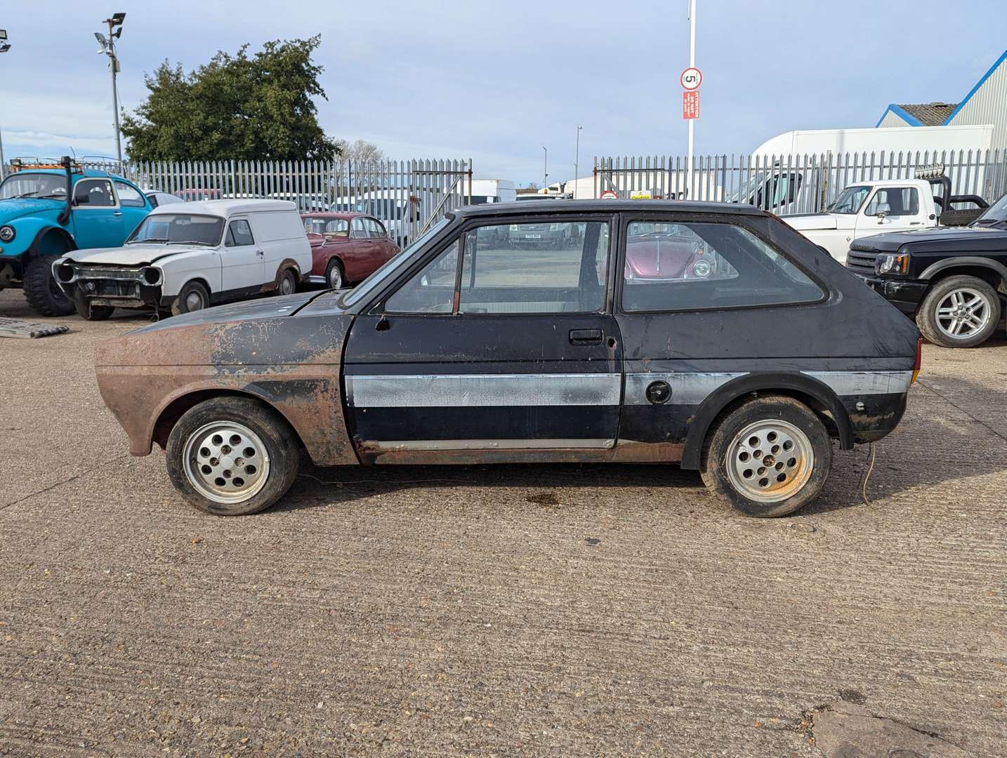 <p>1983 FORD FIESTA XR2</p>