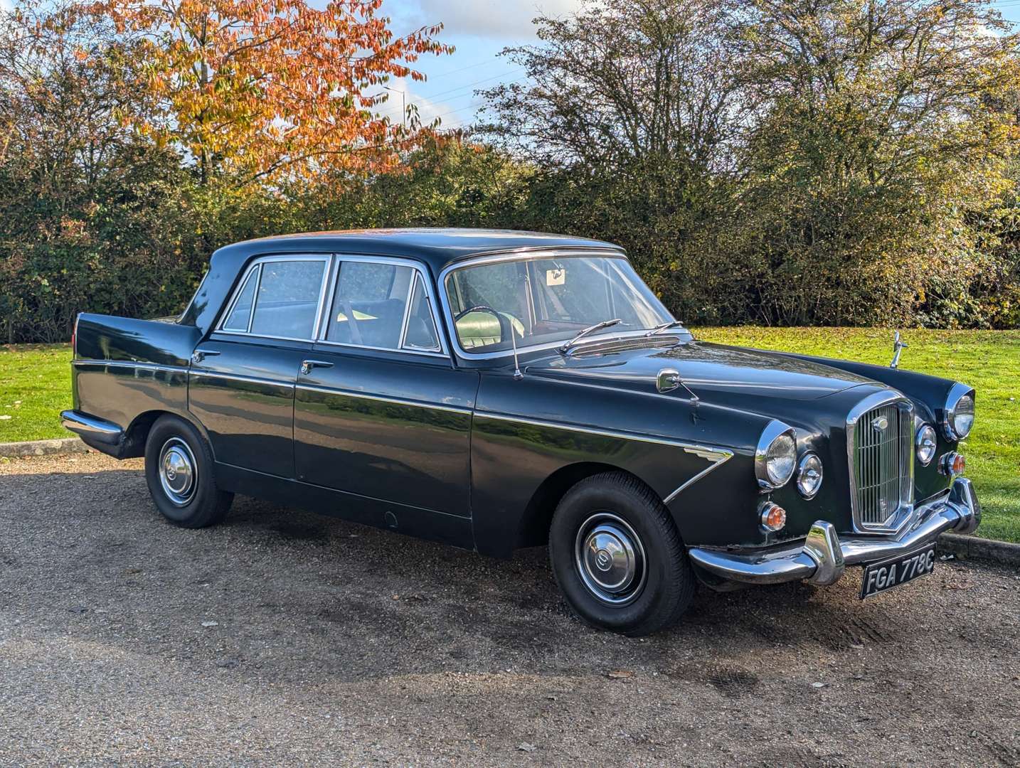 <p>1965 WOLSELEY 6/110</p>