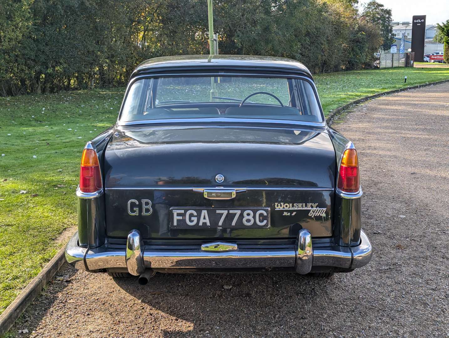 <p>1965 WOLSELEY 6/110</p>