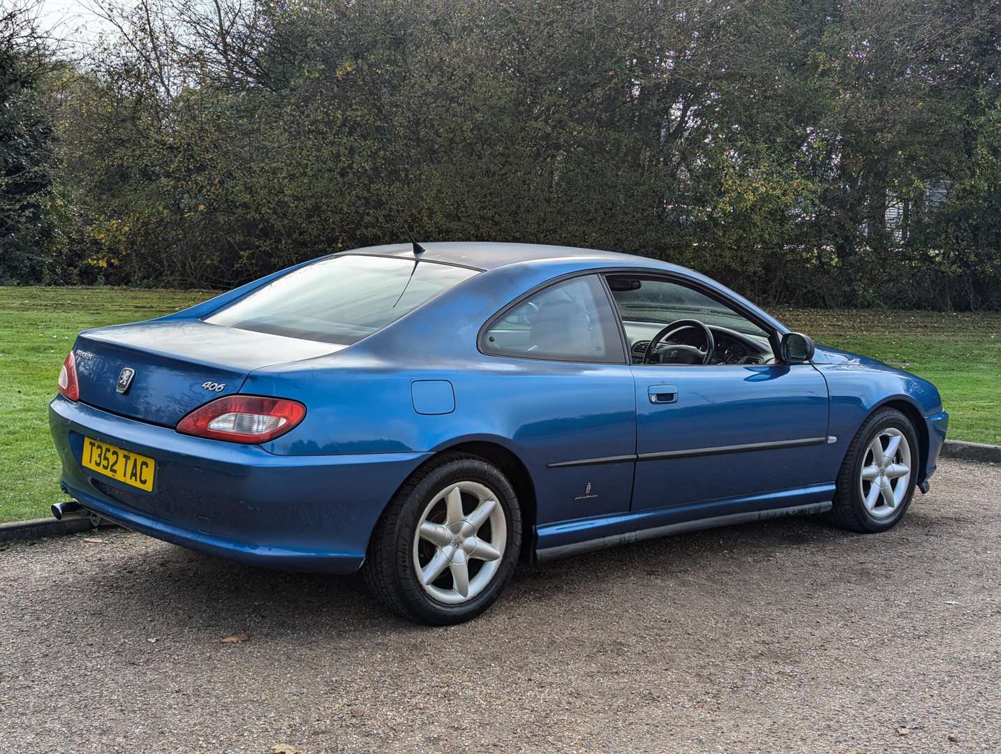 <p>1999 PEUGEOT 406 3.0 V6 COUPE AUTO</p>