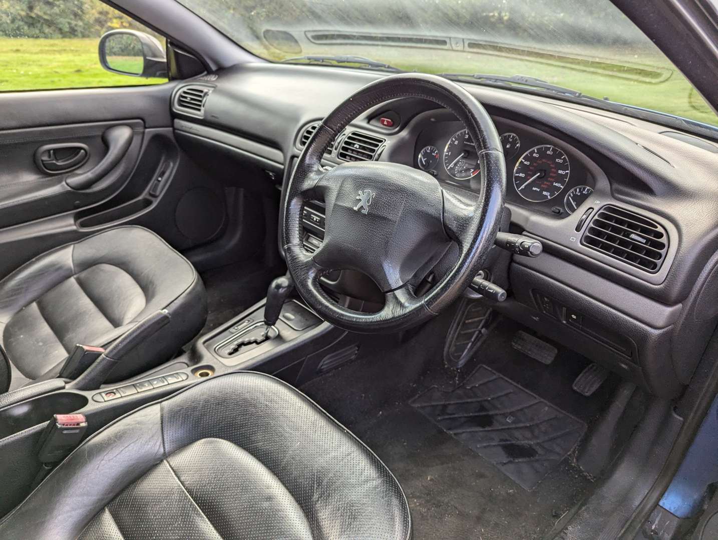 <p>1999 PEUGEOT 406 3.0 V6 COUPE AUTO</p>