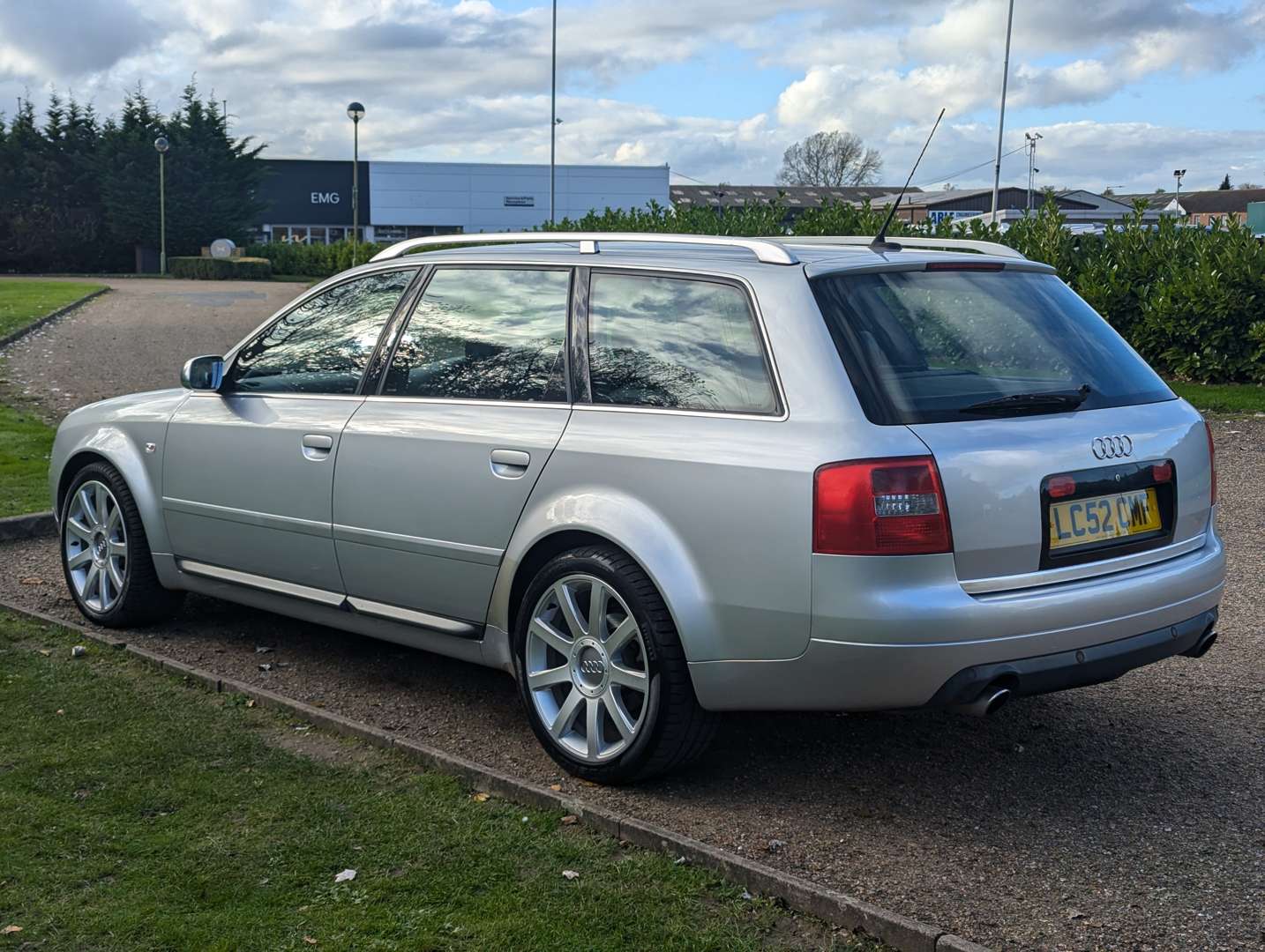 <p>2002 AUDI S6 4.2 AVANT ESTATE AUTO</p>