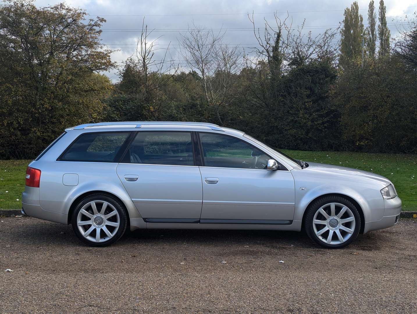 <p>2002 AUDI S6 4.2 AVANT ESTATE AUTO</p>