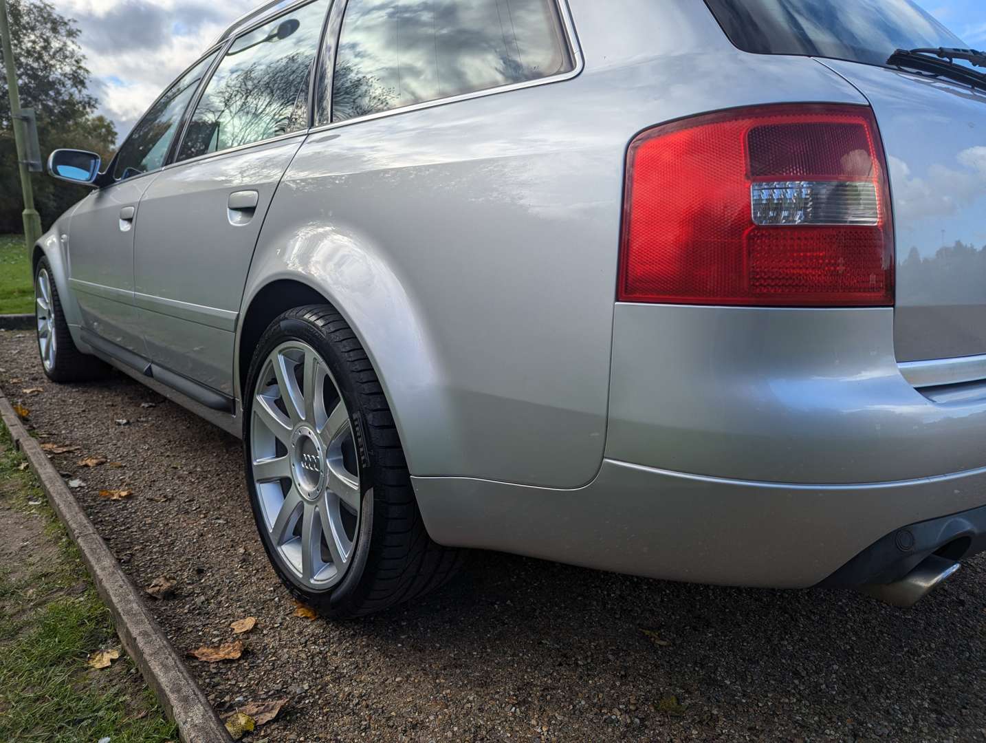 <p>2002 AUDI S6 4.2 AVANT ESTATE AUTO</p>