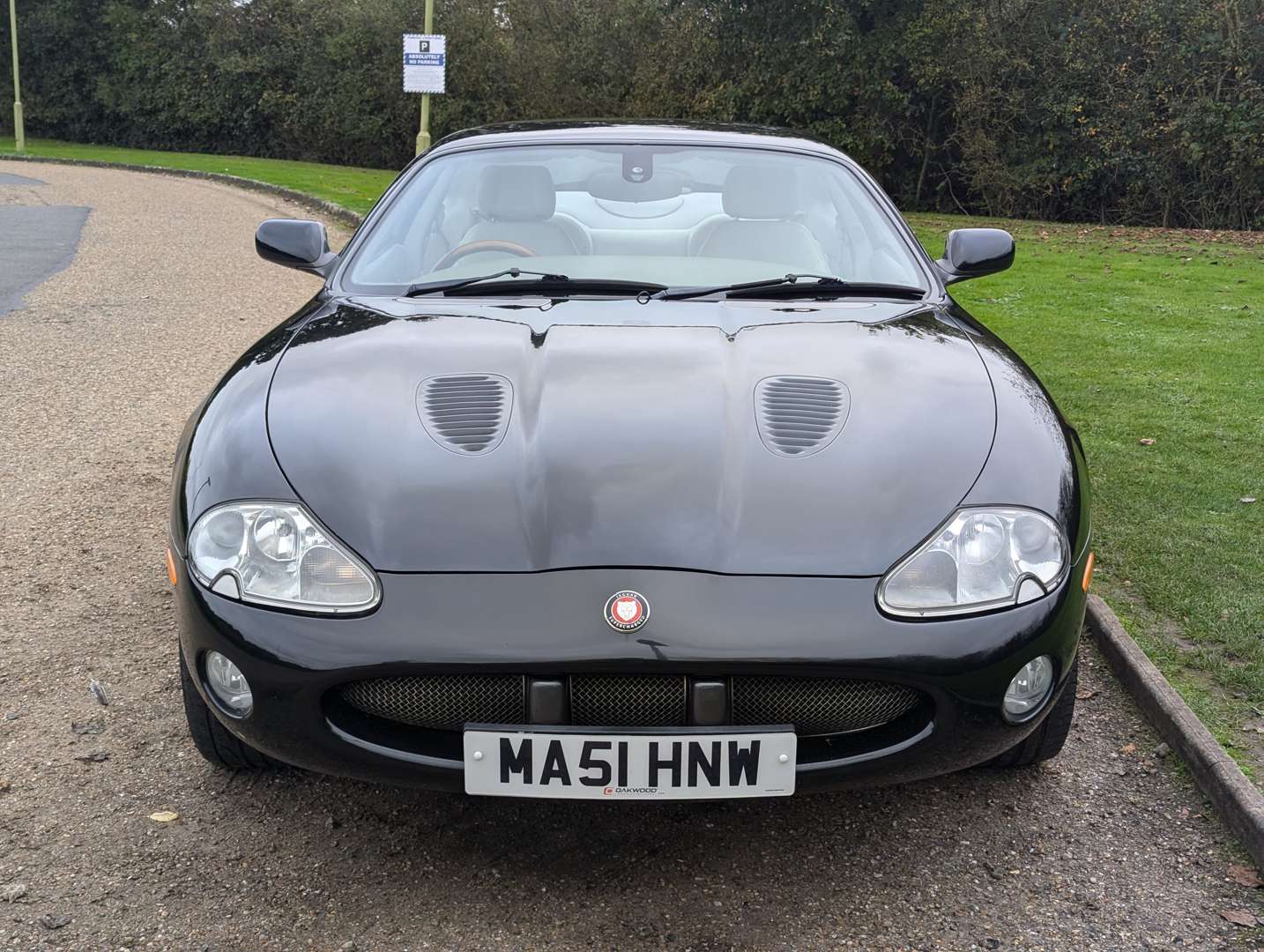 <p>2001 JAGUAR XKR 4.0 AUTO</p>