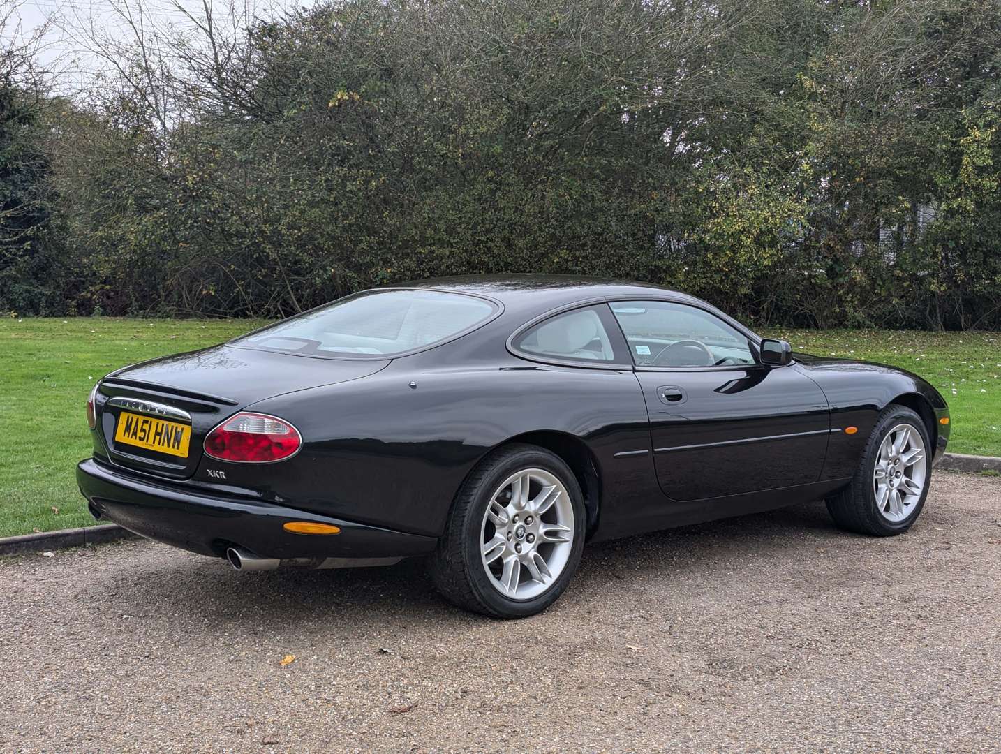 <p>2001 JAGUAR XKR 4.0 AUTO</p>