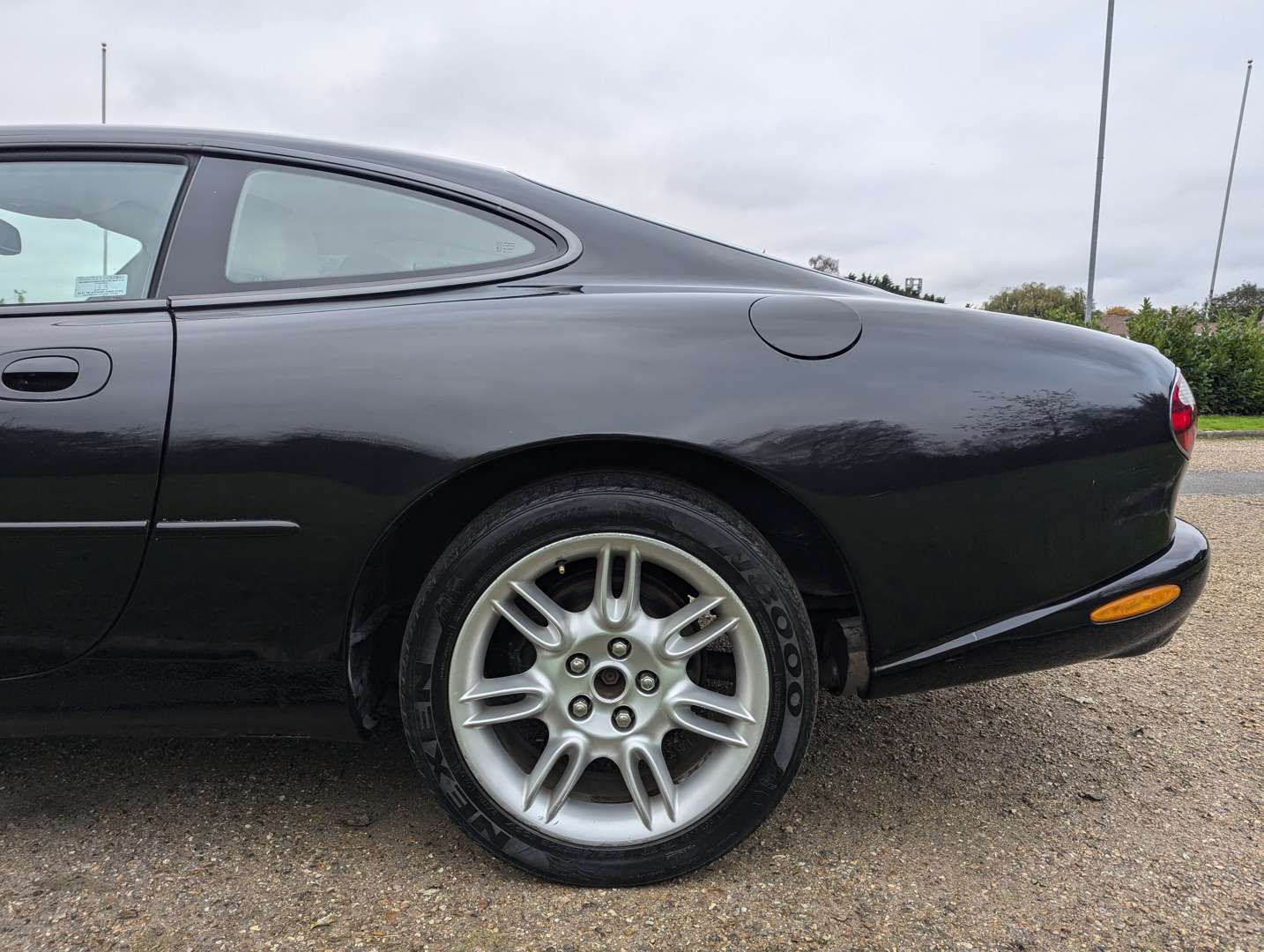 <p>2001 JAGUAR XKR 4.0 AUTO</p>