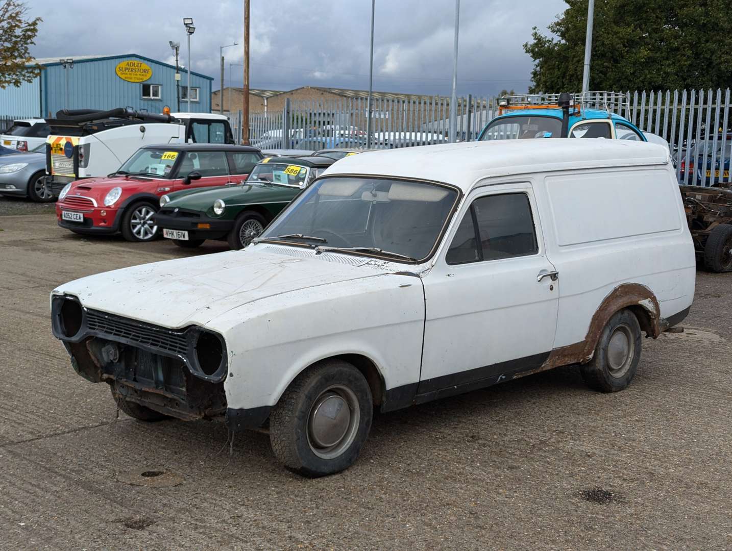 <p>1974 FORD ESCORT VAN MKI</p>