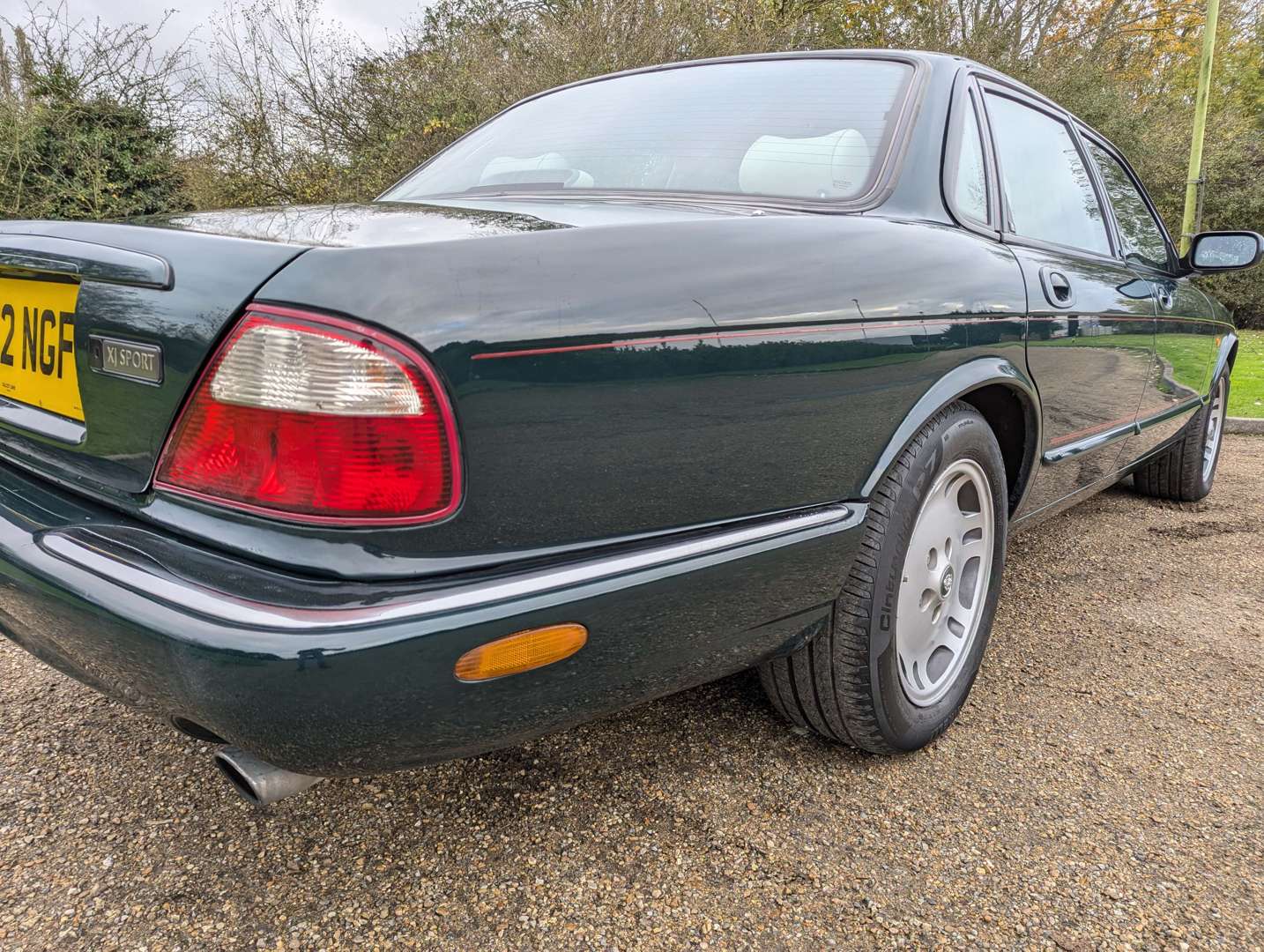 <p>1998 JAGUAR XJ SPORT 3.2 V8 AUTO</p>