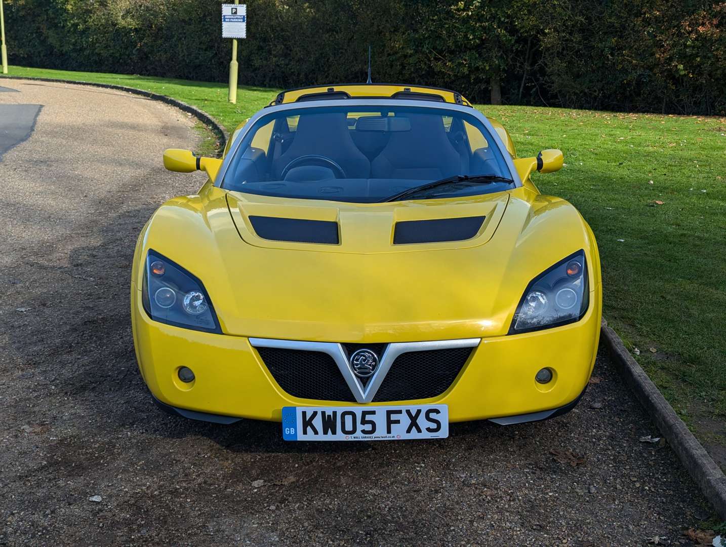 <p>2005 VAUXHALL VX220 TURBO 7,601 MILES</p>