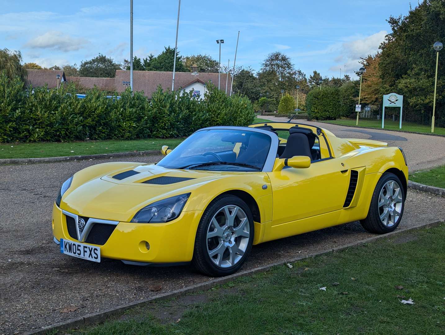 <p>2005 VAUXHALL VX220 TURBO 7,601 MILES</p>