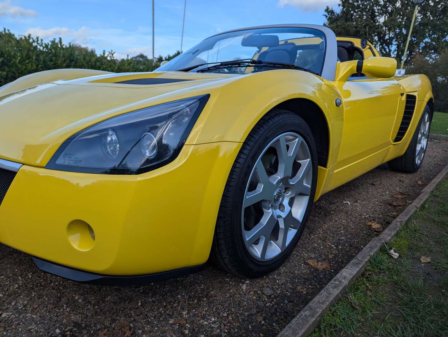 <p>2005 VAUXHALL VX220 TURBO 7,601 MILES</p>