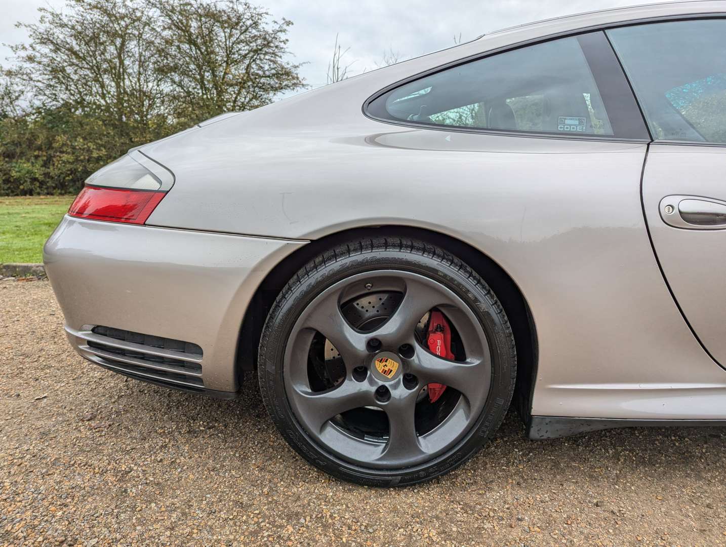 <p>2002 PORSCHE (996) 911 CARRERA 4S</p>