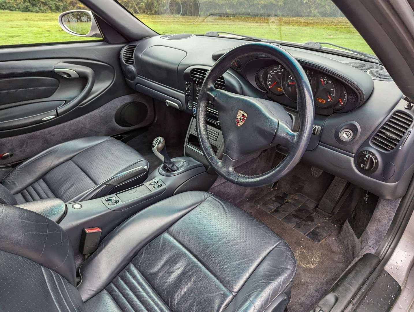 <p>2002 PORSCHE (996) 911 CARRERA 4S</p>